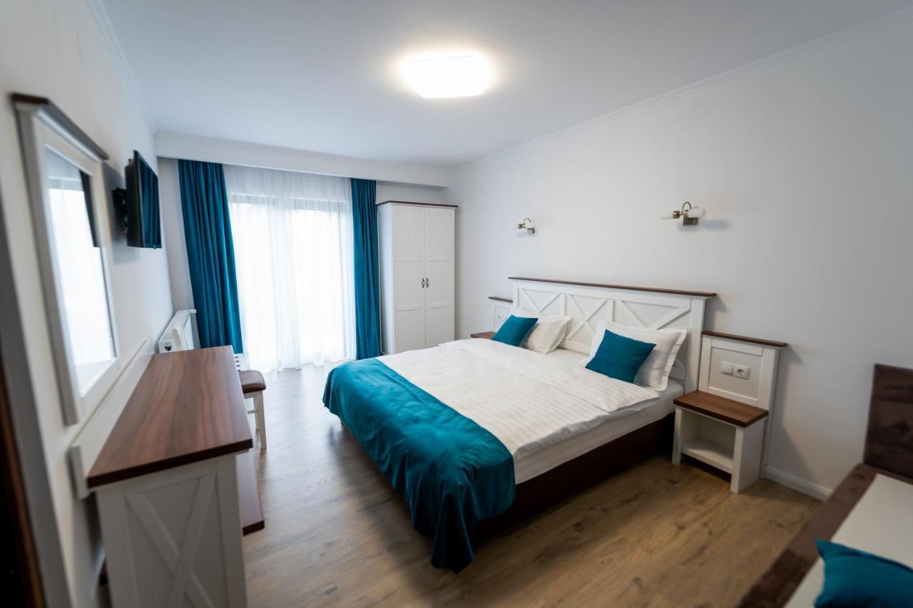 Evergreen Chalet Avrig Bagian luar foto