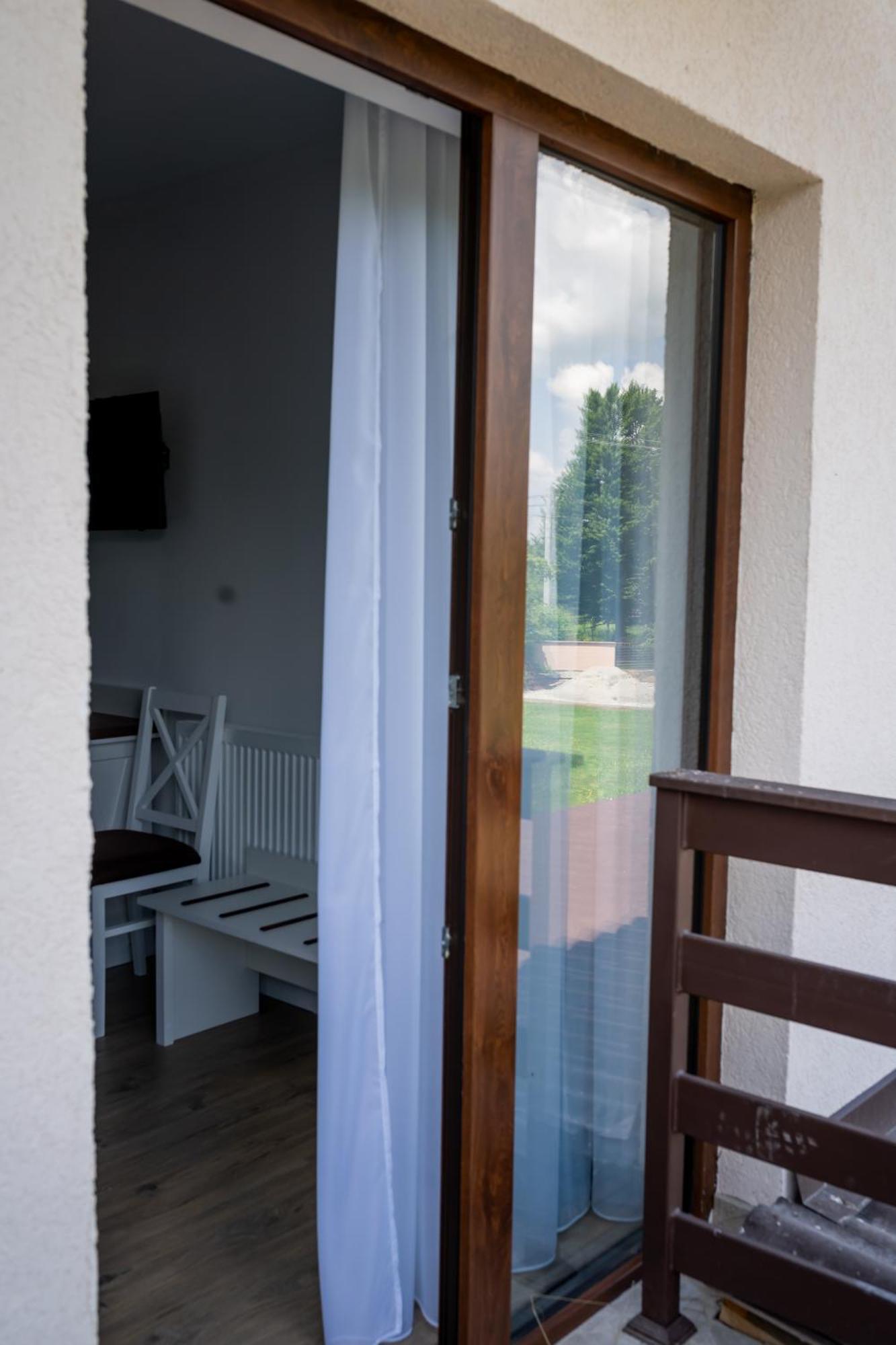 Evergreen Chalet Avrig Bagian luar foto